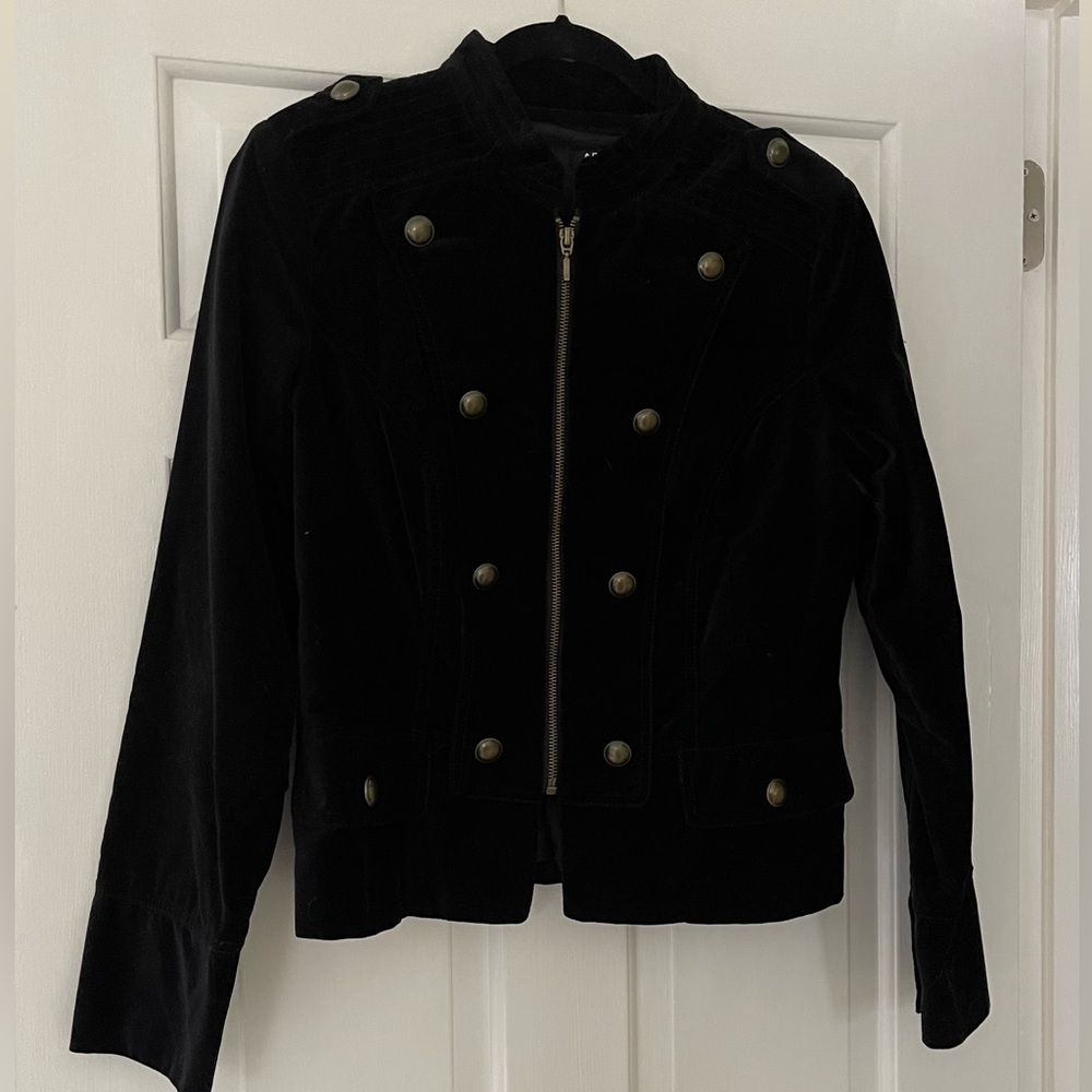 Excellent condition Apt 9 Military Jacket
Black with brass accents
Size 12